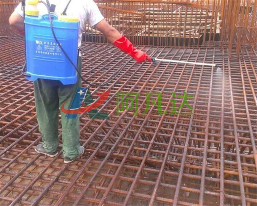 工程鋼筋除銹劑使用現(xiàn)場