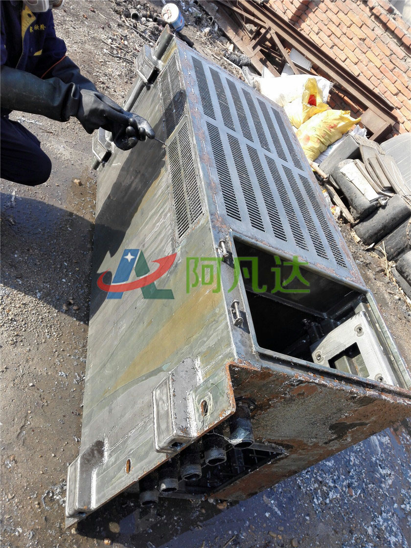 脫漆劑現(xiàn)場應(yīng)用圖片